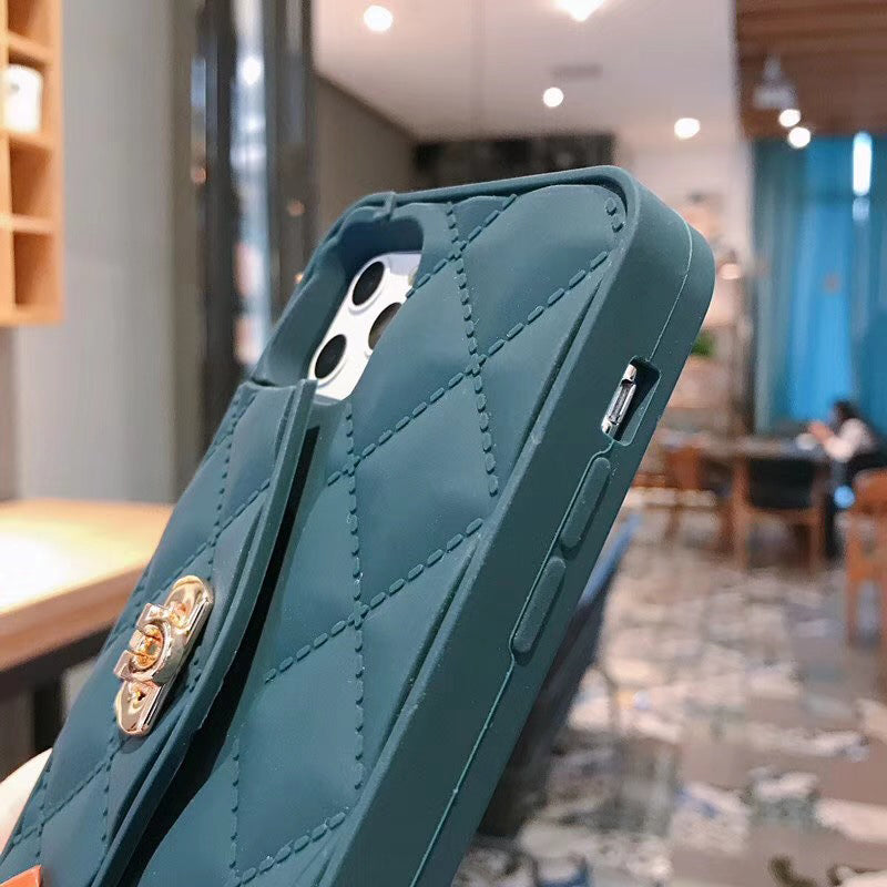 ChicHülle | Stilvolle Handtaschen-Handyhülle mit Kettenriemen