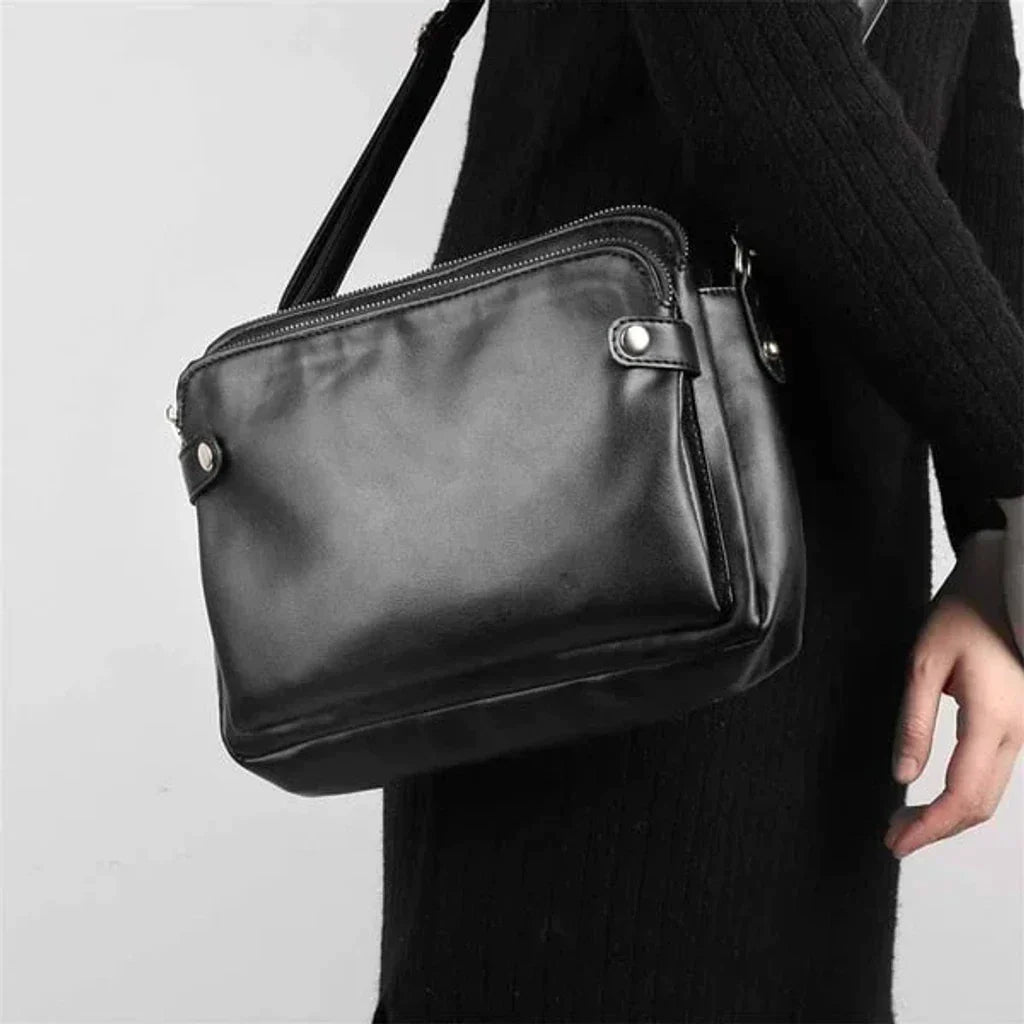 Tara's Multifunktionale Lederschultertasche & Clutch