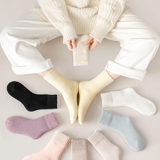 2+1 GRATIS | Kuschelige Unisex-Winter-Thermosocken aus Samt™ - Halten Sie Ihre Füße warm und stilvoll