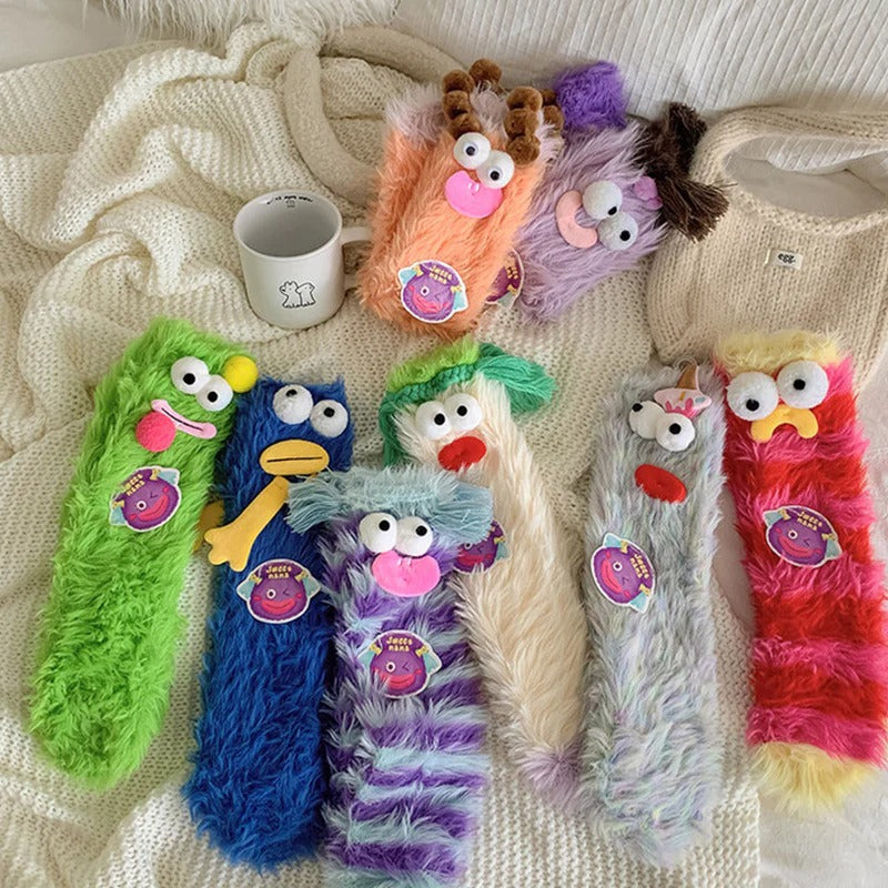 2+1 GRATIS | WhimsyToes™ - Plüschsocken in lustigen Designs