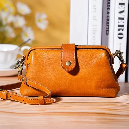 Vicky's™ | Handgefertigte Leder Retro-Tasche