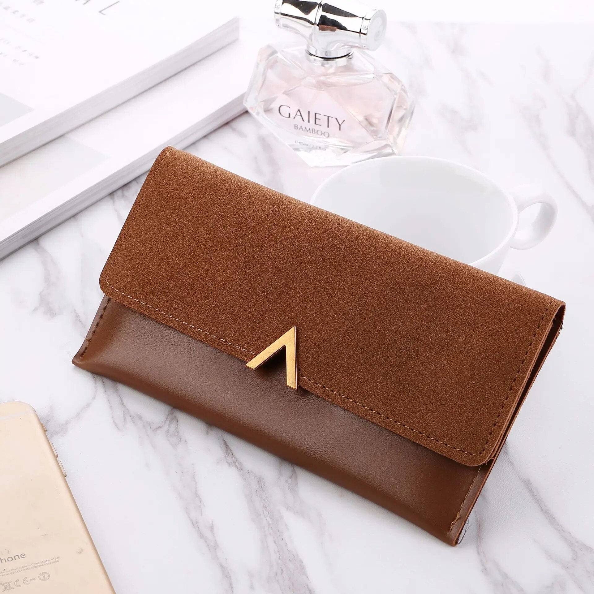 LuxePurse™ | Ein eleganter Hauch von Leder und Raffinesse!