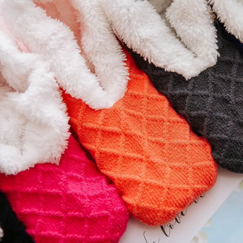 CozyGrip Socken | Rutschfreier Komfort für kalte Tage