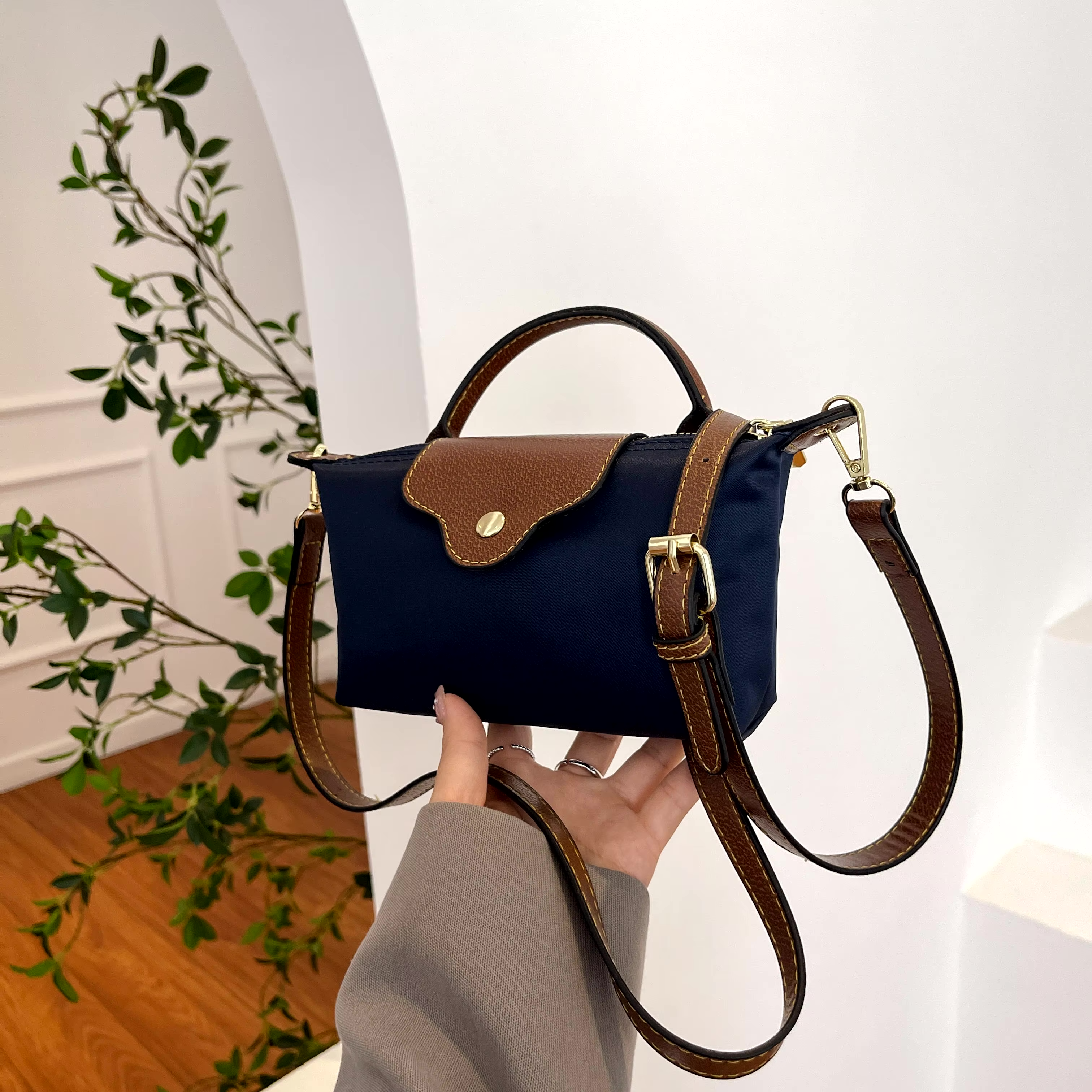 Charlene™ - Schicke Mini Tasche